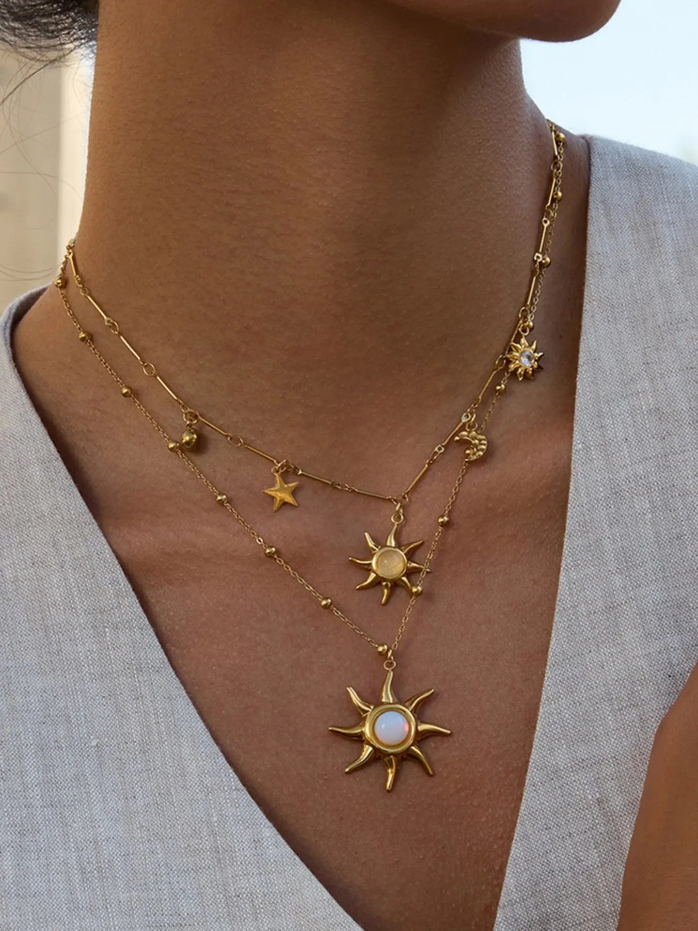 SUN NECKLACE