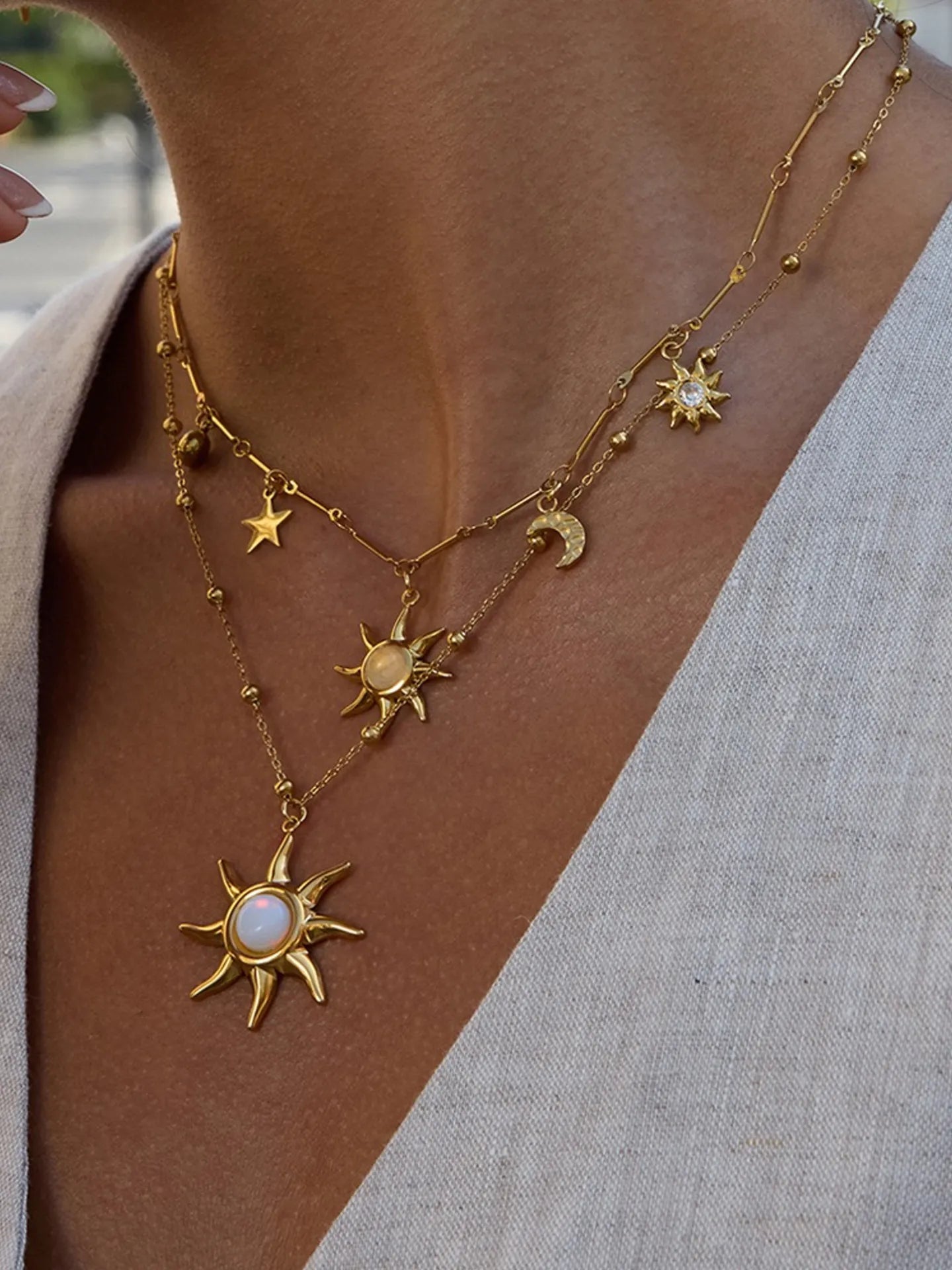 SUN NECKLACE