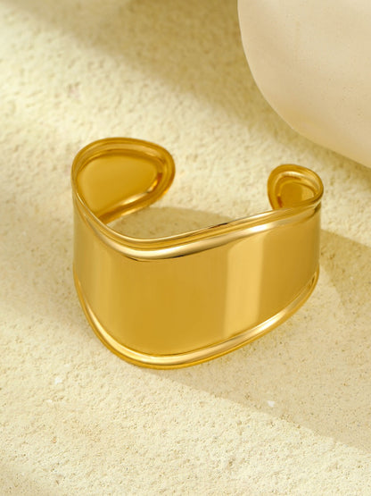 ETERNAL LOOP BRACELET