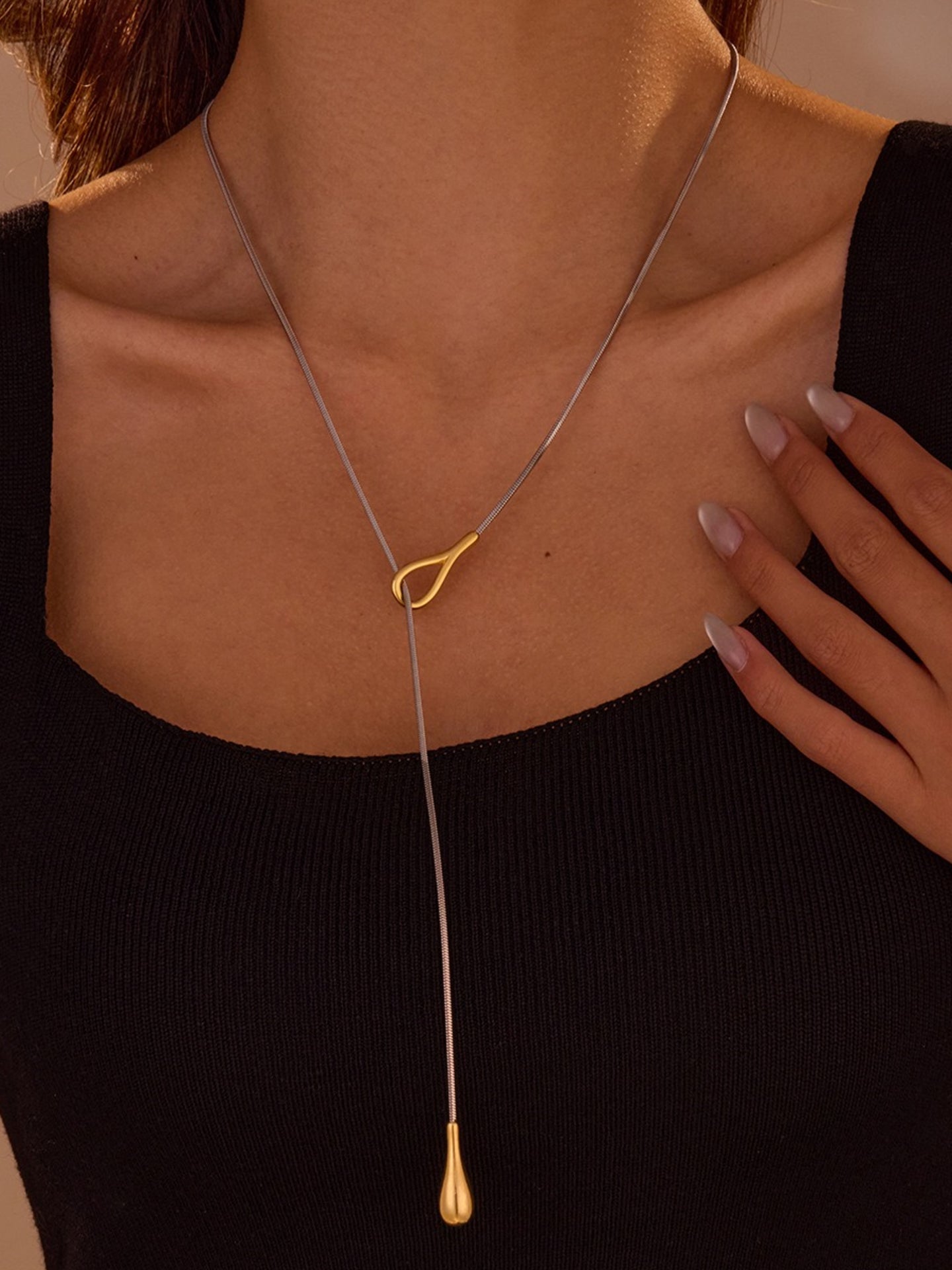 FLOWING GOLD