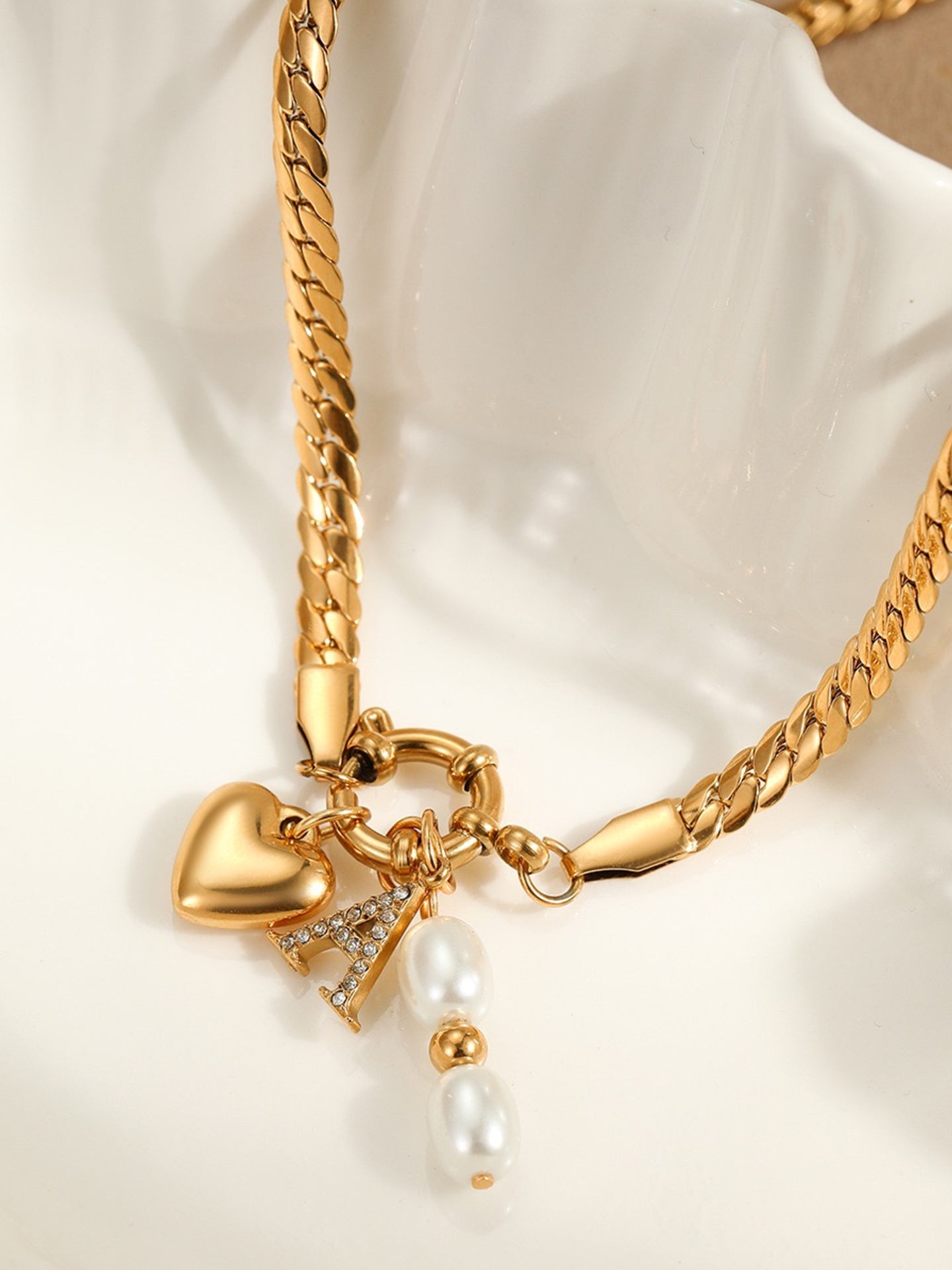 GILDED HEAVY LOVE