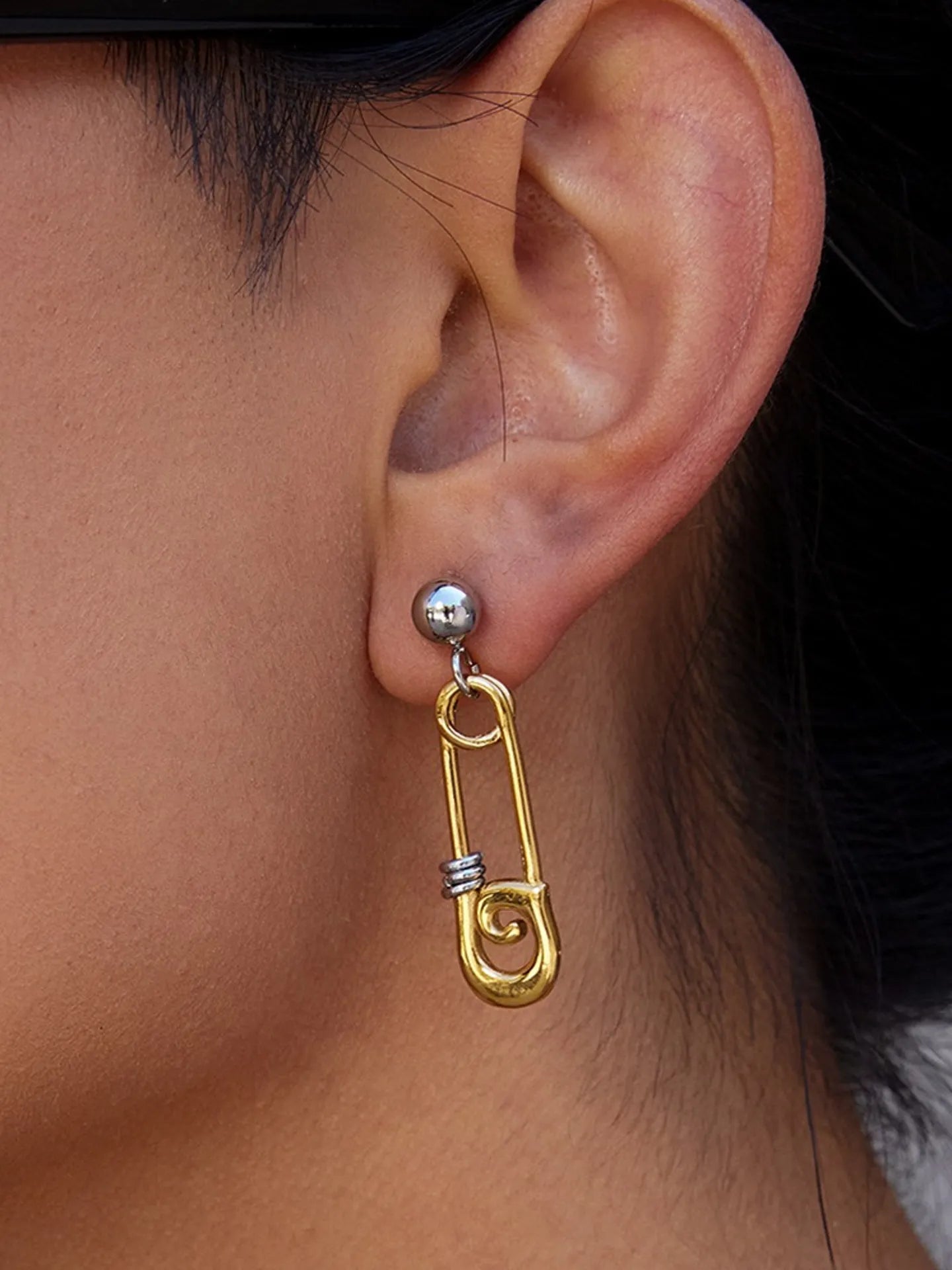 PAPERCLIP EARRINGS