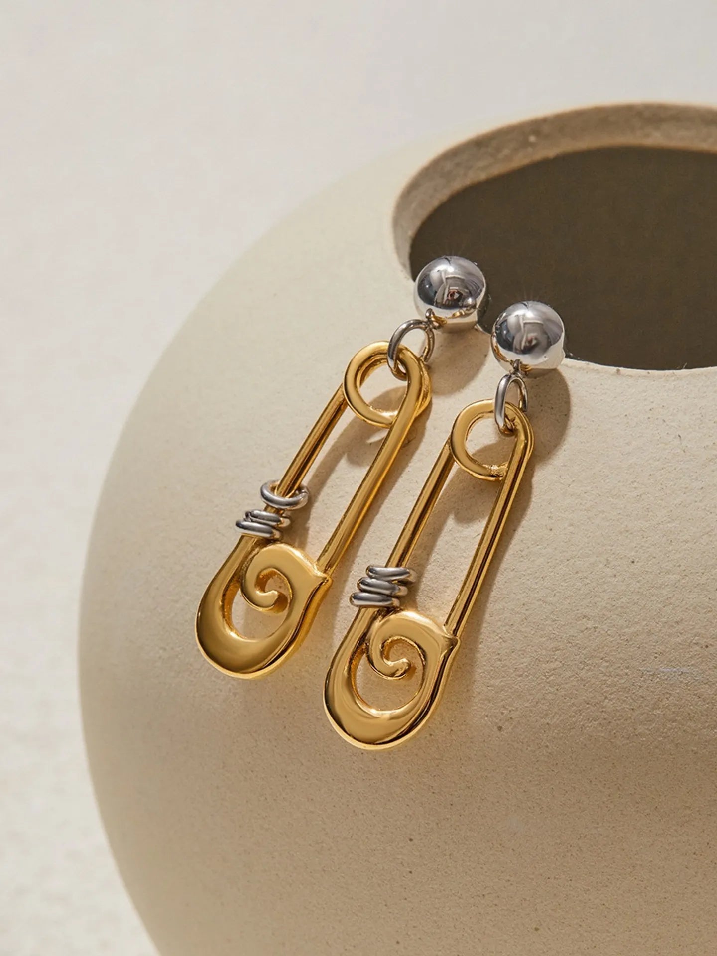 PAPERCLIP EARRINGS