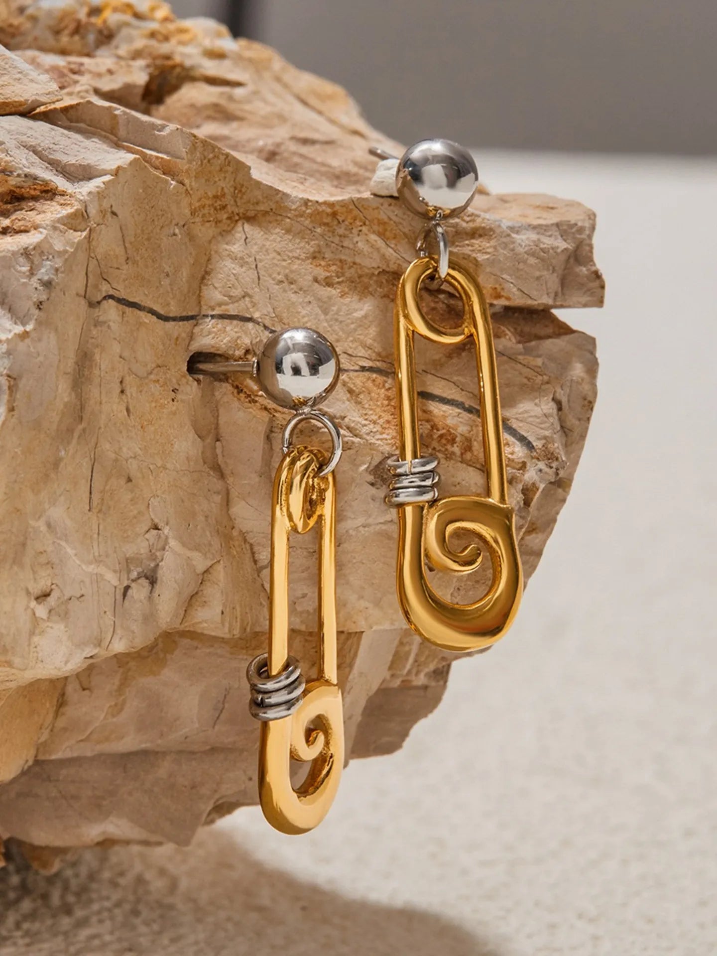 PAPERCLIP EARRINGS