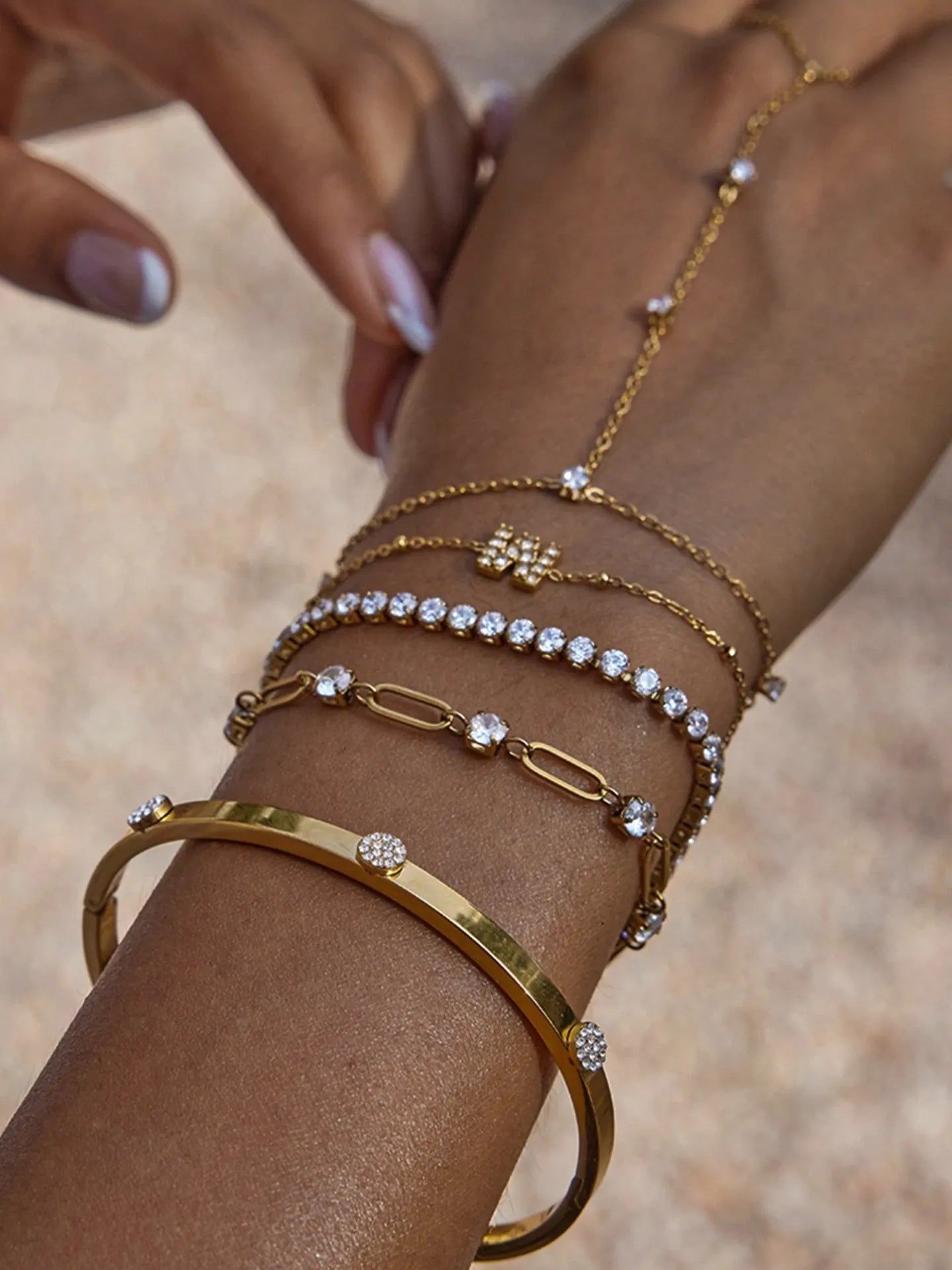 RHINESTONE BRACELET