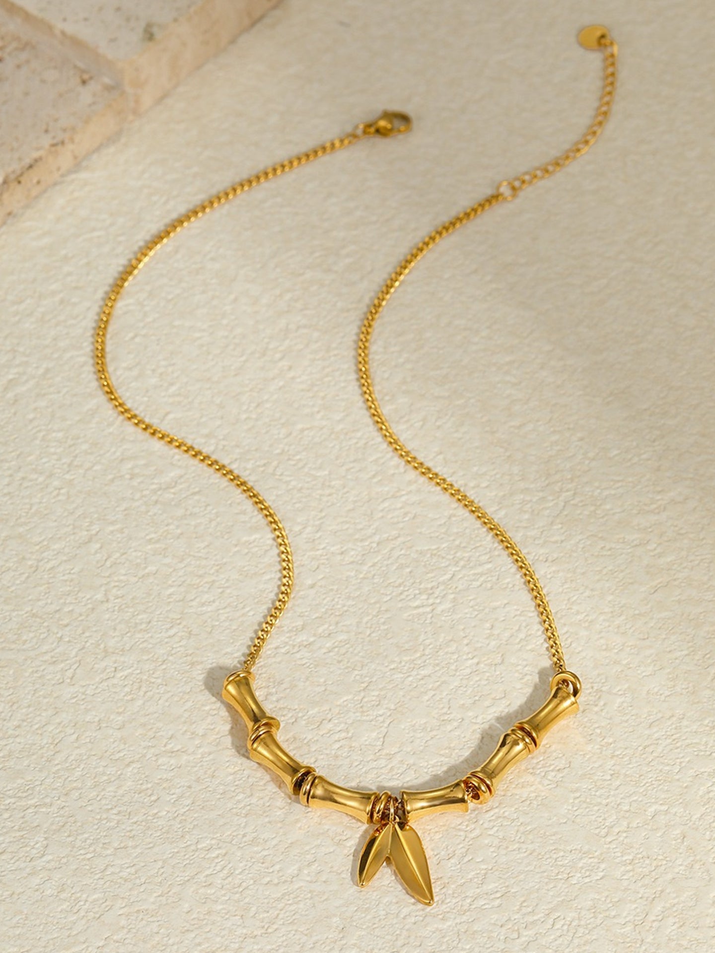 BAMBOO KNOT NECKLACE