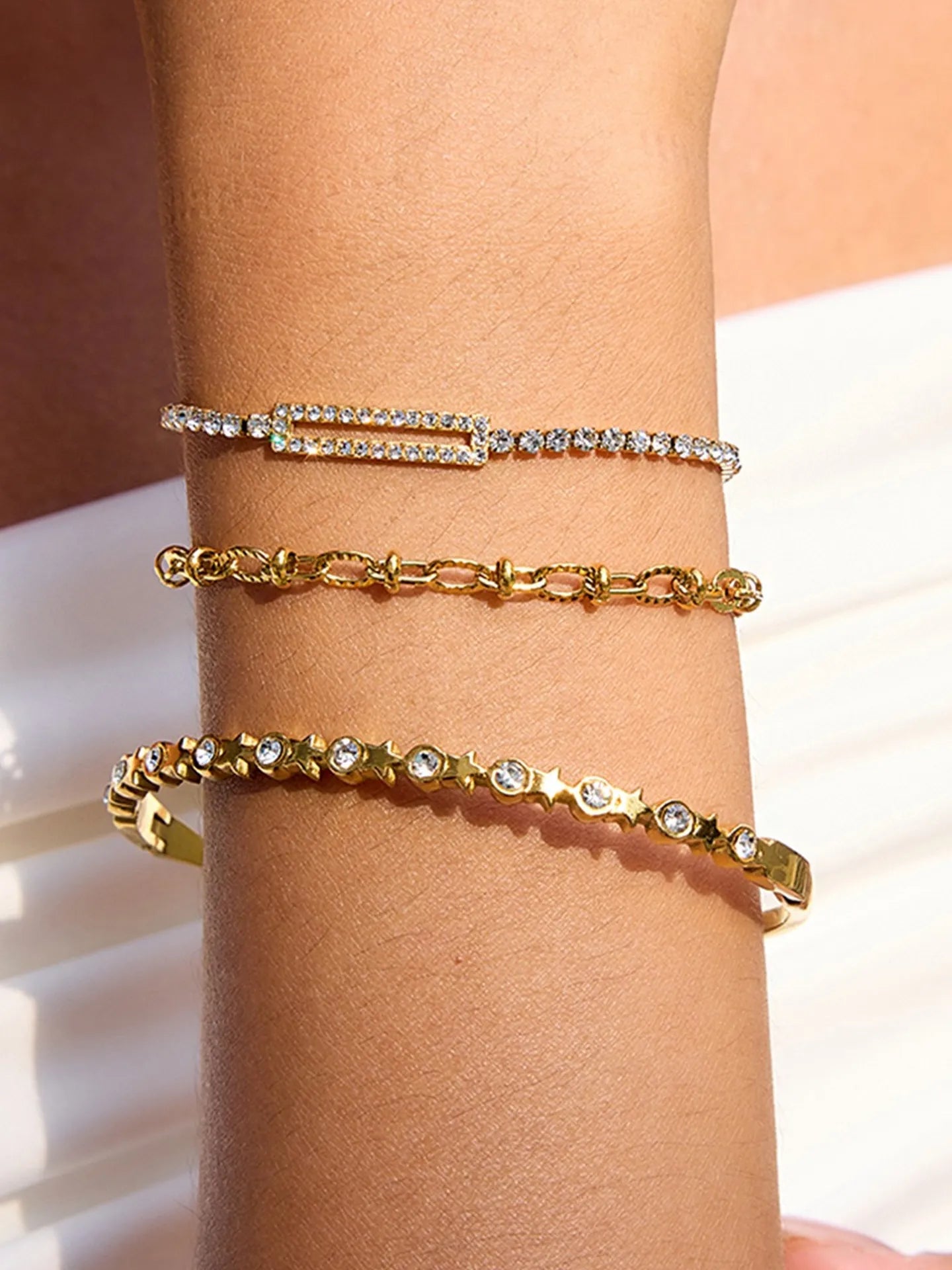 ELEGANT BANGLE SET