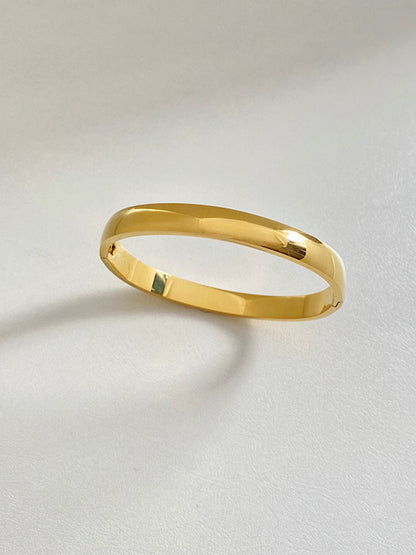 VINTAGE CLASP BRACELET