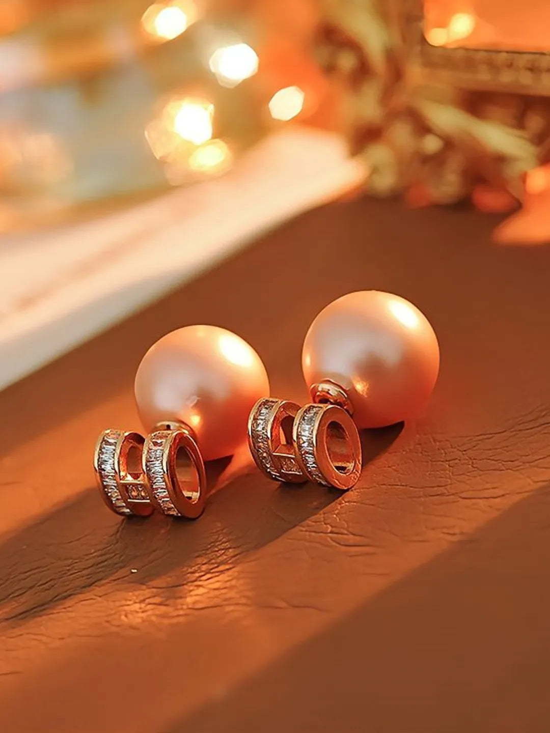 REVERSIBLE PEARL EARRINGS