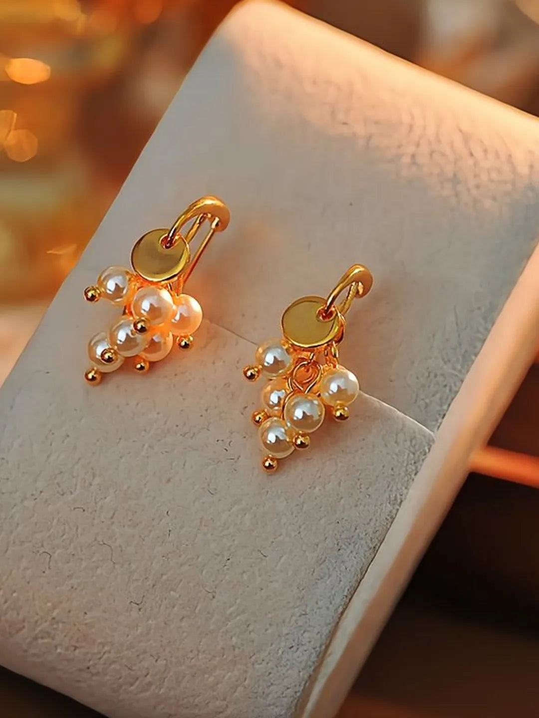 GRAPE PEARL EARRINGS