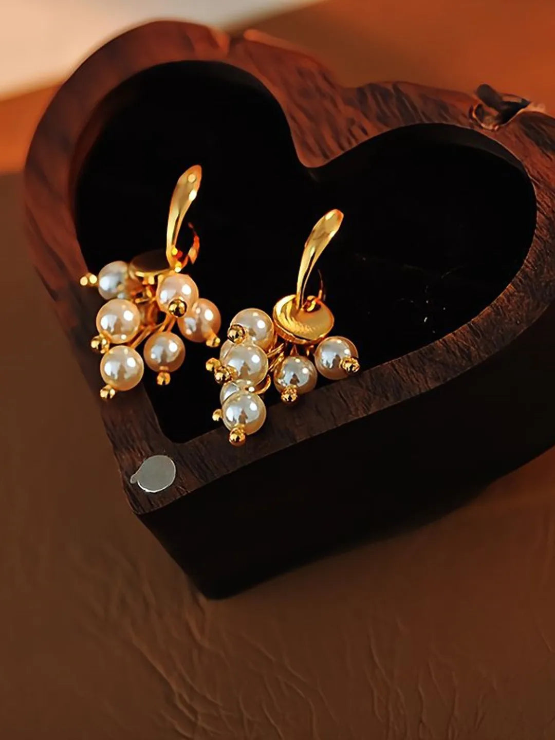 GRAPE PEARL EARRINGS
